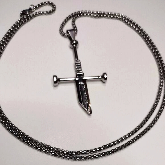 Broken Sword Necklace Viking Knight Crusaders Cross Christmas Birthday Gift NEW!